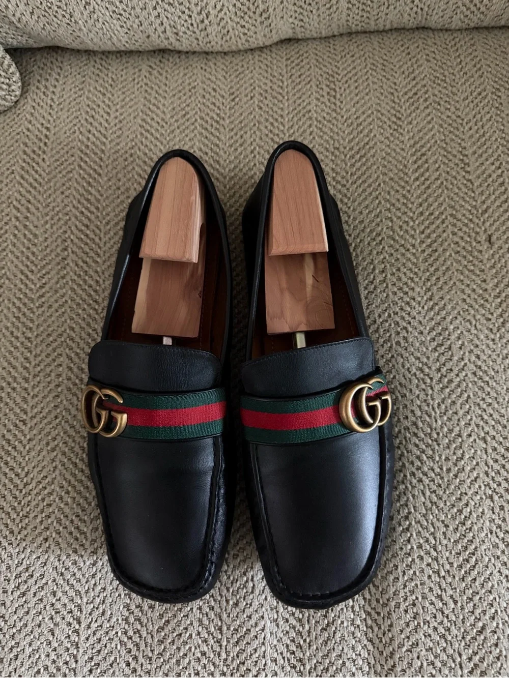Gucci Black Leather Loafers with Green and Red Web & Gold Double G US 9